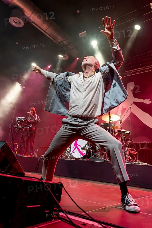 BAXTER DURY (son of Ian Dury), musician, singer, Indie/Pop, UK, ALLBARONE TOUR, live on 01.12.2025 at Huxleys Neue Welt, Berlin, Germany < english> BAXTER DURY (son of Ian Dury), musician, singer, UK, ALLBARONE TOUR, live on 01.12.2025 at Huxleys Neue Welt, Berlin, Germany