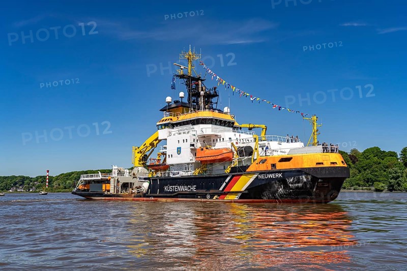Coast Guard Neuwerk multipurpose vessel on the Elbe in the Free Hanseatic City of Hamburg, Germany
