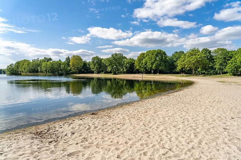Beach at Eichbaumsee in the Allermöhe district, Hamburg, Germany