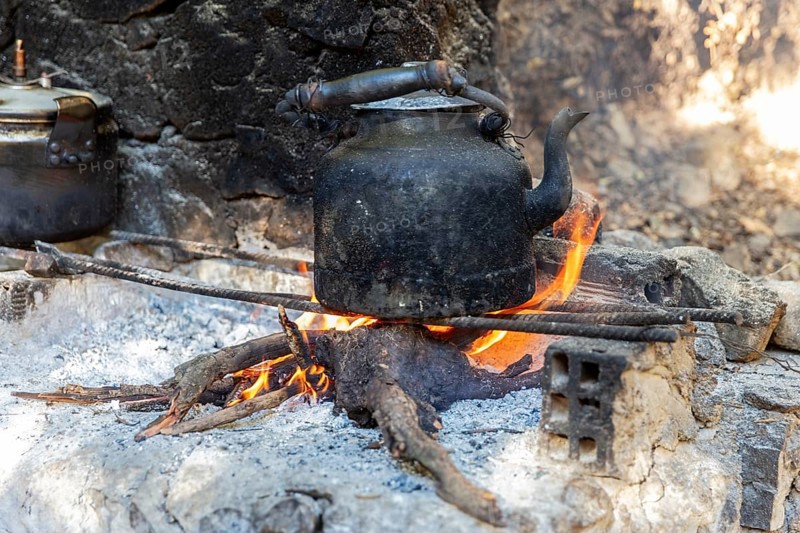 MAR, El, Kelaa, gorge, pot, fire