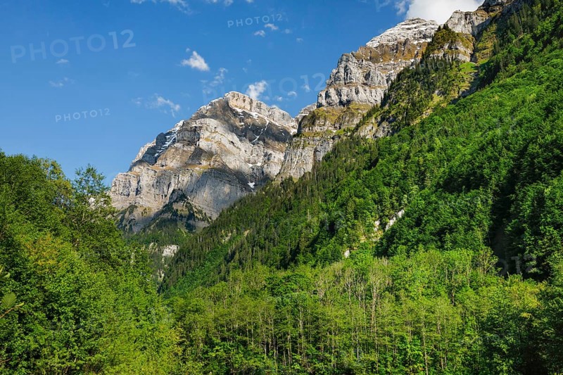 GlÃ¤rnisch with Ruchen and Gross Feuerberg, Klöntal, Canton of Glarus, Switzerland