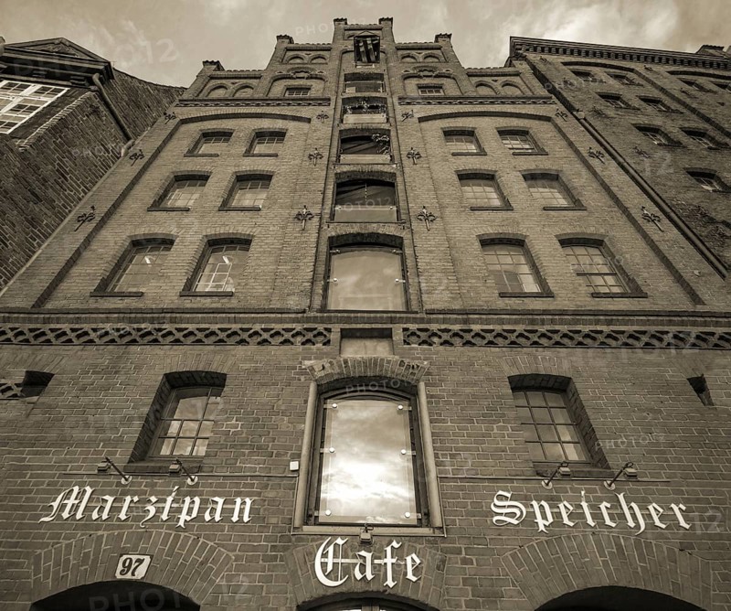 Historic marzipan warehouse, built around 1574, today café, Sepia, An der Untertrave 97, Hanseatic City of LÃ¼beck, Schleswig-Holstein, Germany