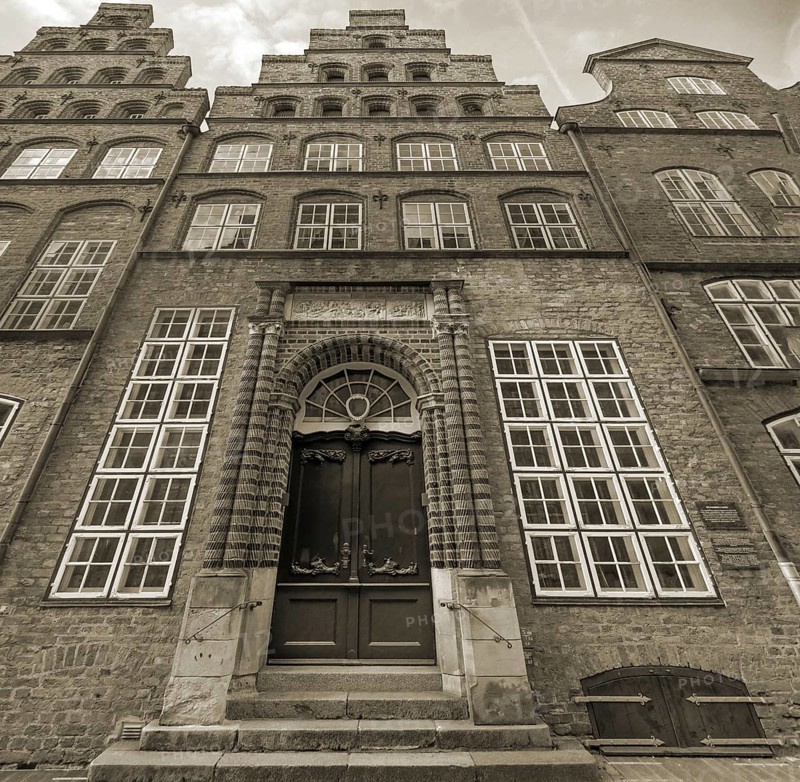 The Schabbelhaus, a Renaissance building, the entrance portal with terracotta decoration, built in 1558, renewed after an explosion in 1562, Sepia, Mengstr, 48 Hanseatic City of LÃ¼beck, Schleswig-Holstein, Germany