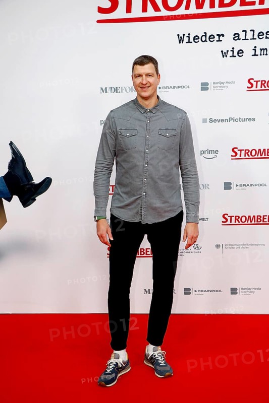 Patrick Femerling at the world premiere of Stromberg - Everything as usual on 1.12.2025 at the Zoo Palast in Berlin