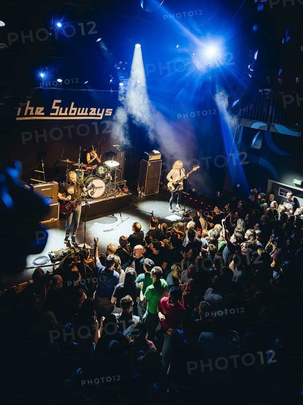 Billy Lunn (singer and guitarist), Camille Phillips (drummer) and Charlotte Cooper (singer and bassist) from The Subways live on For Eternity Tour 2025 at Hole44 in Berlin on 29.11.2025