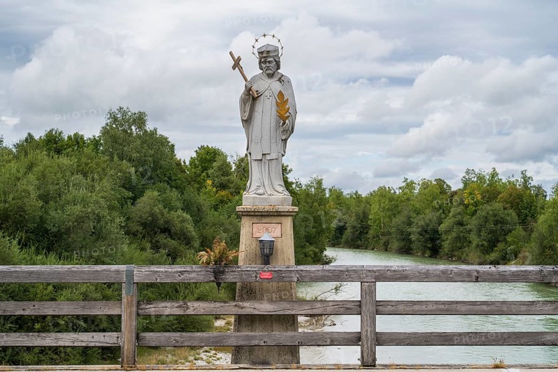 St. Nepomuk, bridge saint, statue, landscape on the Isar, Lenggries, Isarwinkel, Upper Bavaria, Bavaria, Germany