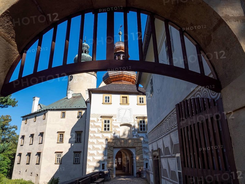 Lemberk Castle, Archway, Fairytale Castle, Lusatian Mountains, Bohemia, Czech Republic