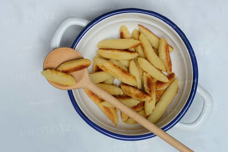 Fried puff noodles in bowl