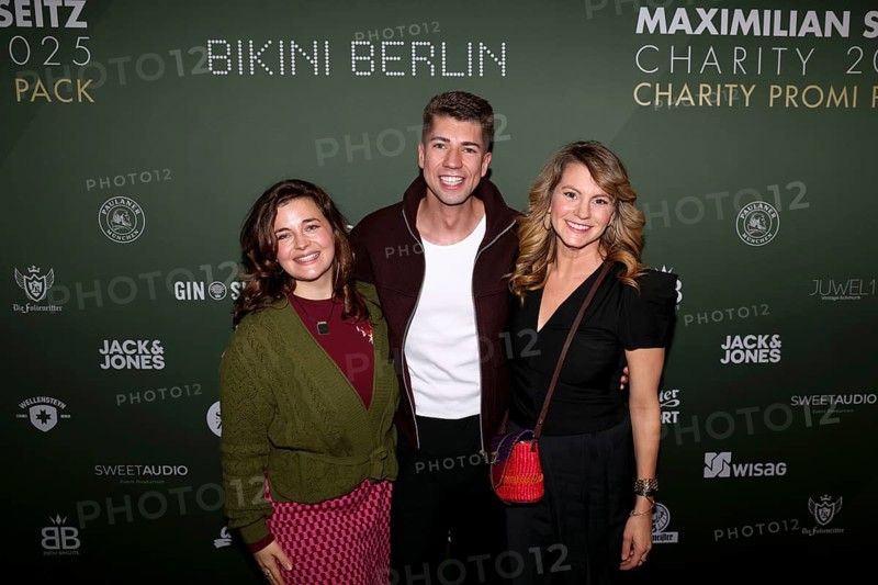 Ronja Forcher, Maximilian Seitz, Luise BÃ¤hr, 5th Charity Celebrity Pack 2025 campaign for street sweeps e.V. at Bikini Berlin, 26.11.2025