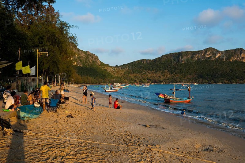 Scenic beach, sunset, Prachuap Khiri Khan, Prachuap Khiri Khan Province, Central Thailand, Thailand