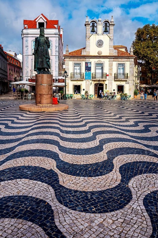 October 5th Square, Praca 5 de Outubro named after the 1910 revolution that led to the abolition of the monarchy in Portugal, Cascais, Portugal