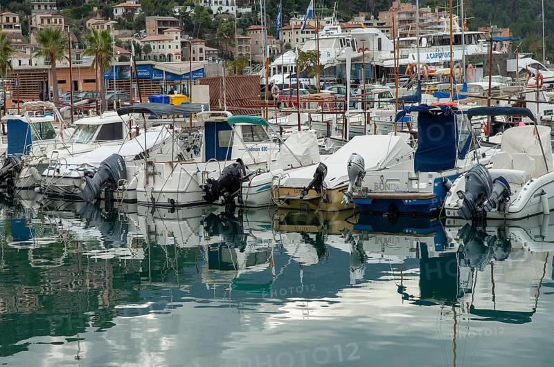 Lots of boats, harbour, Port de Soller, Majorca, Spain