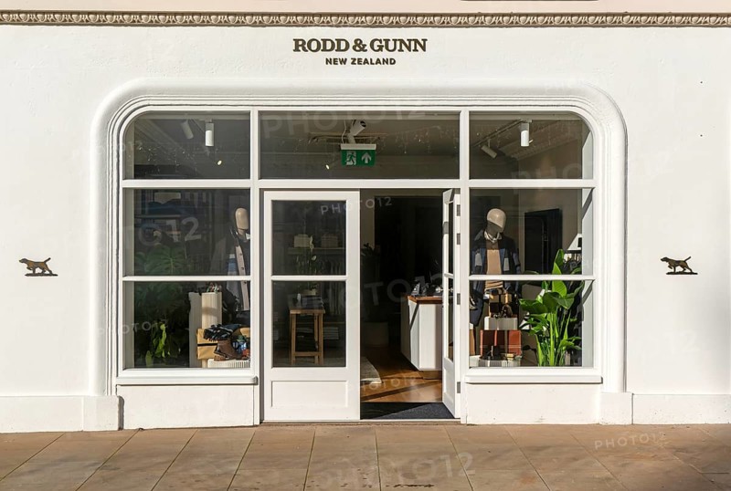 Shopfront window display Rodd & Gunn shop store, Cathedral Yard, Exeter city centre, Devon, England, UK