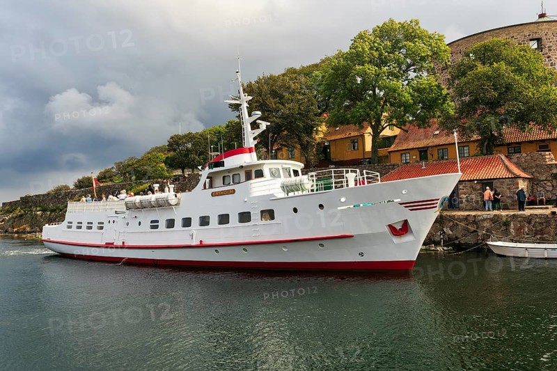 Ertholm ferry, Danish passenger ship, ChristiansÃ¸, Christiansö, Ertholmene, Pea Islands, Bornholm, Denmark