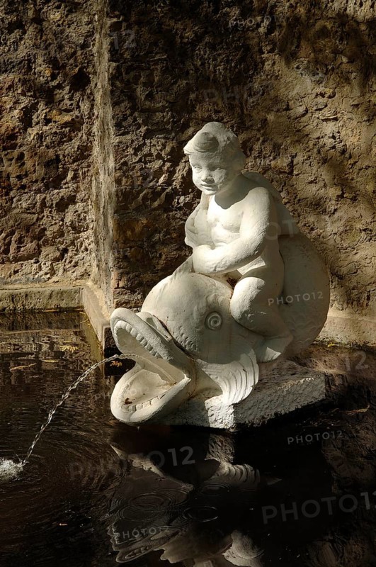 Fountain with figure, castle park, Fulda City Palace, Hesse, Germany