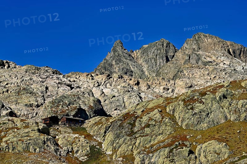 Mountain Hut, Refuge du Lac Blanc, Chamonix-Mont-Blanc, Haute-Savoie, France