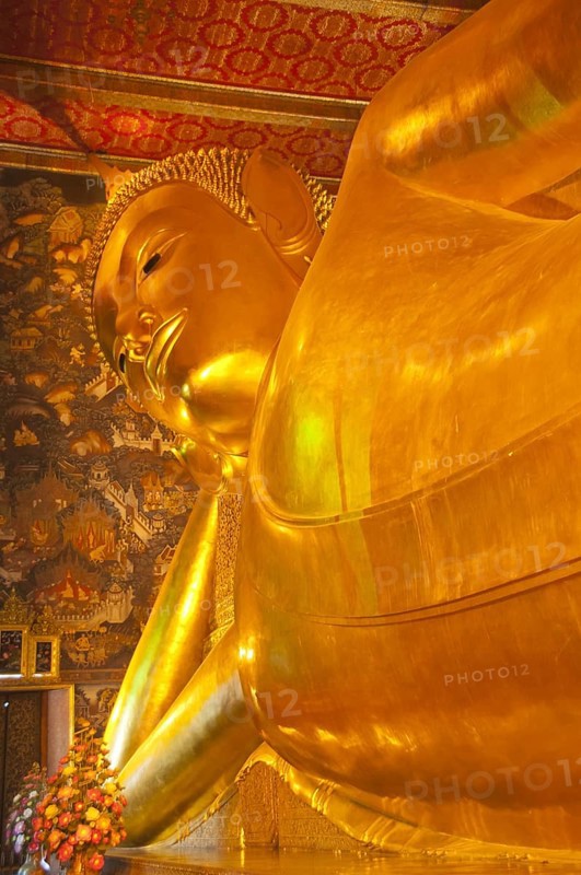 Head, Reclining Buddha, 45m long, 15m high, Wat Pho Temple, Bangkok, Central Thailand, Thailand, Asia