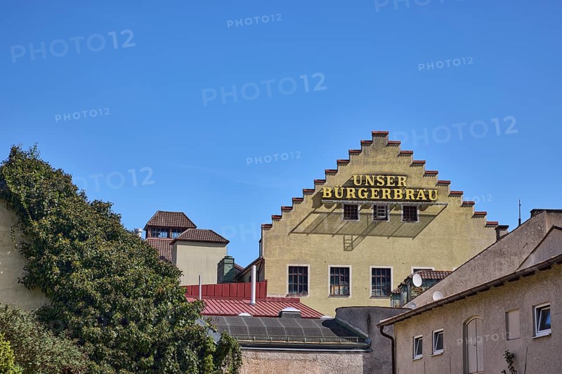 Bürgerbräu Bad Reichenhall August Röhm + Söhne KG, houses, roof, gable, blue sky, cloudless, Bad Reichenhall, district Berchtesgadener Land, Bavaria, Germany