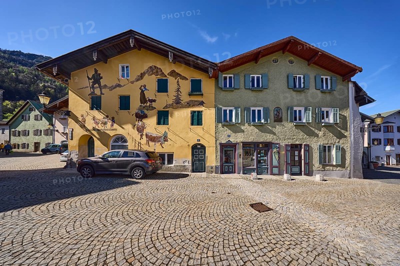 Historic buildings, facade, windows, doors, aerial painting, square, cobblestones, cars, blue sky, alleyway, Sebastianigasse, Florianiplatz, Bad Reichenhall, Berchtesgadener Land district, Bavaria, Germany