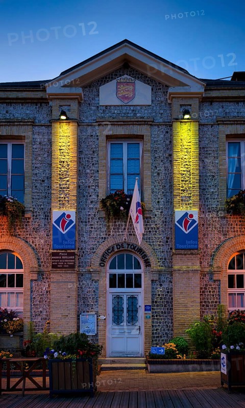 Tourist office, Office de Tourisme, in the town hall, Mairie, blue hour, evening, dusk, Étretat, Normandy, Seine-Maritime, France
