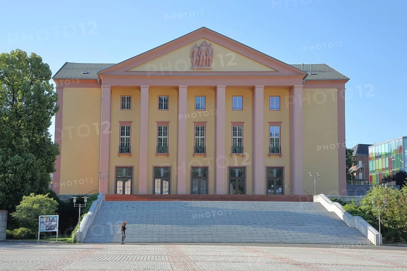 House of History with columns, open staircase, stairway, Platz der deutschen Einheit, Suhl, Franconia, Thuringia, Germany
