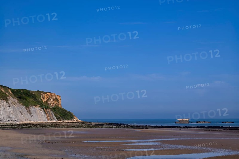 Chaos Coast, Phoenix Caissons, caissons, concrete boxes, were used in the sea as breakwaters and to form an improvised harbour, Mulberry B Harbour, Mulberry Harbour, Port Winston, Gold Beach, beach, D-Day, Operation Overlord, Arromanches-les-Bains, Normandy, Calvados, France