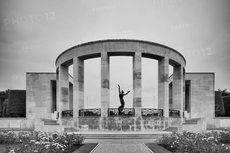 Bronze statue The Spirit of American Youth Rising from the Waves by Donald De Lue, military cemetery, Normandy American Cemetery and Memorial, Omaha Beach, D-Day, Operation Overlord, Saint-Laurent-sur-Mer near Colleville-sur-Mer, black and white, Normandy, Calvados, France