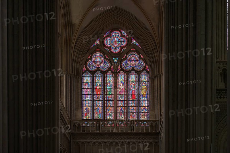 Interior view, stained glass window, coloured church windows, Cathédrale Notre-Dame de Bayeux, Bayeux, Calvados, France
