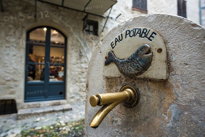 Drinking water fountain, picturesque mountain village, St. Paul de Vence, Provence Alpes Côte d'Azur, South of France, France