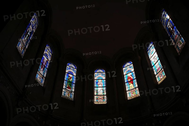 Interior view, stained glass window, coloured stained glass window, choir room, Église Saint-Pierre et Saint-Paul church, Épernay, Champagne, Marne, France