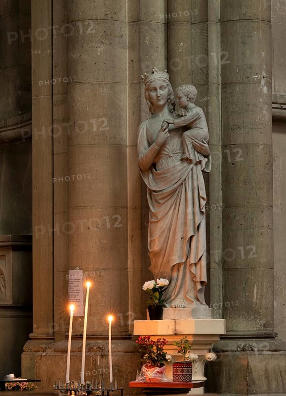 Madonna with child, Madonna statue, choir room with altar, interior view, Église Notre-Dame Cathedral, Épernay, Champagne, Marne, France