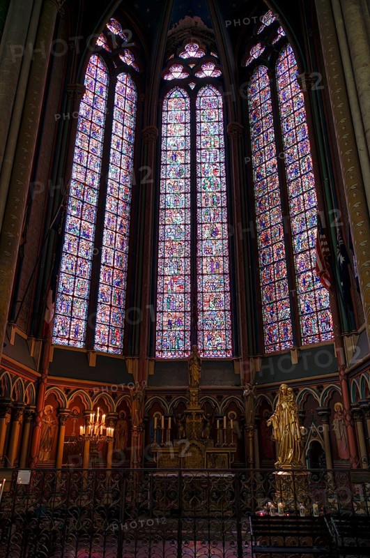 Interior view, Madonna, Madonna statue, Chapel Chapelle Saint-Jacques-le-Majeur, also Sacré-Coeur, radial chapel, ambulatory, Cathedral Cathédrale Notre-Dame d'Amiens, Amiens, Somme, France