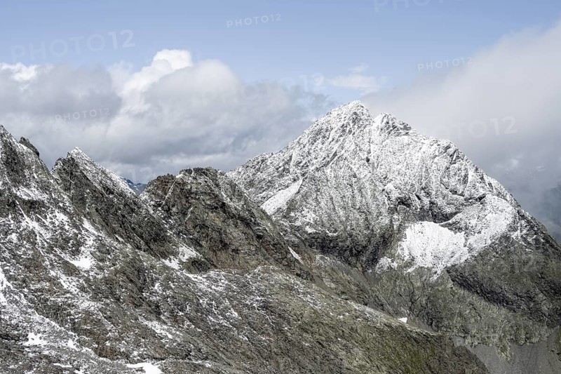 Summit of the Kleiner Hornkopf, summit of the Schober group with snow, Hohe Tauern National Park, Carinthia, Austria