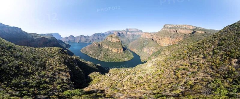 Panorama, Blyde River Canyon with Three Rondawels peak, view of canyon with Blyde River and Table Mountains, canyon landscape, Panorama Route, Mpumalanga, South Africa