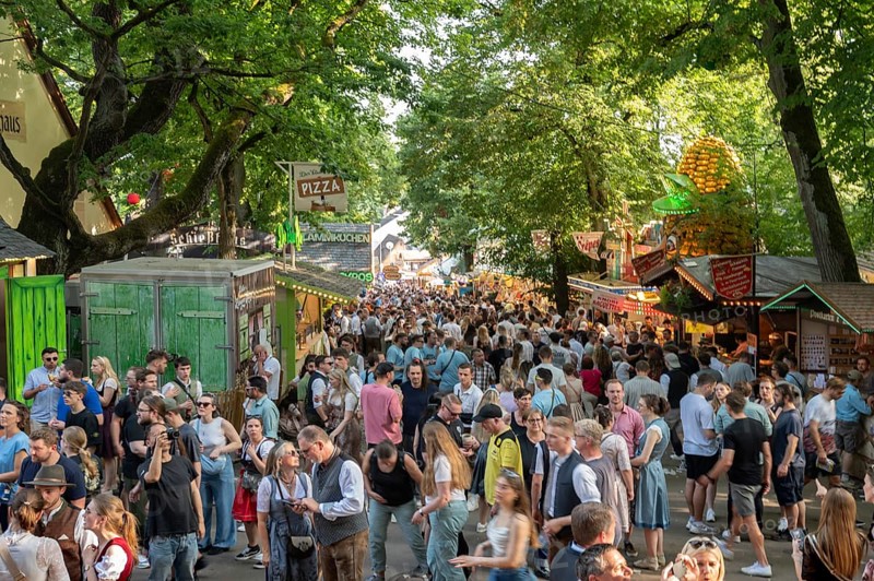Erlanger Bergkirchweih, traditional twelve-day folk festival, Erlangen, Middle Franconia, Bavaria, Germany