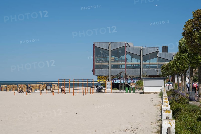 Swimming pool and beach chairs on the sandy beach, Laboe, Baltic resort, Fjord, Baltic Sea, North Frisia, Schleswig-Holstein, Germany