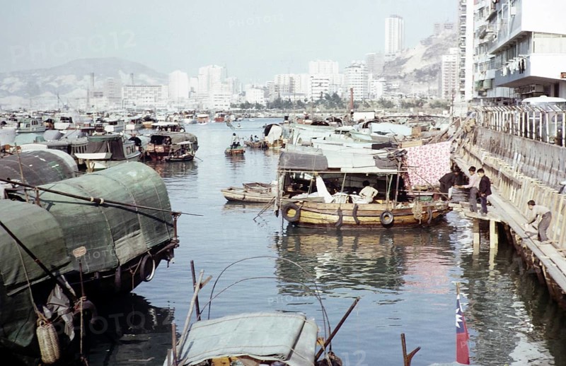 People living on sampan boats, Causeway Bay, Hong Kong, Asia 1964
