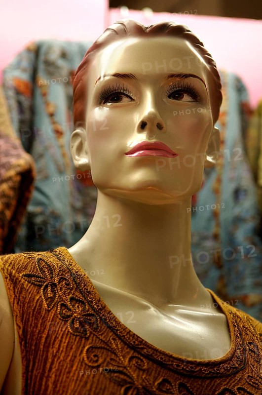 Head of a mannequin in a fashion shop, New York City, USA