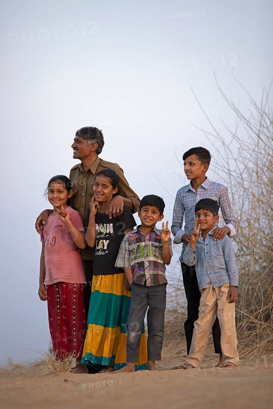 Indian desert dwellers in the Thar Desert or Great Indian Desert, near Jaisalmer, Rajasthan, India