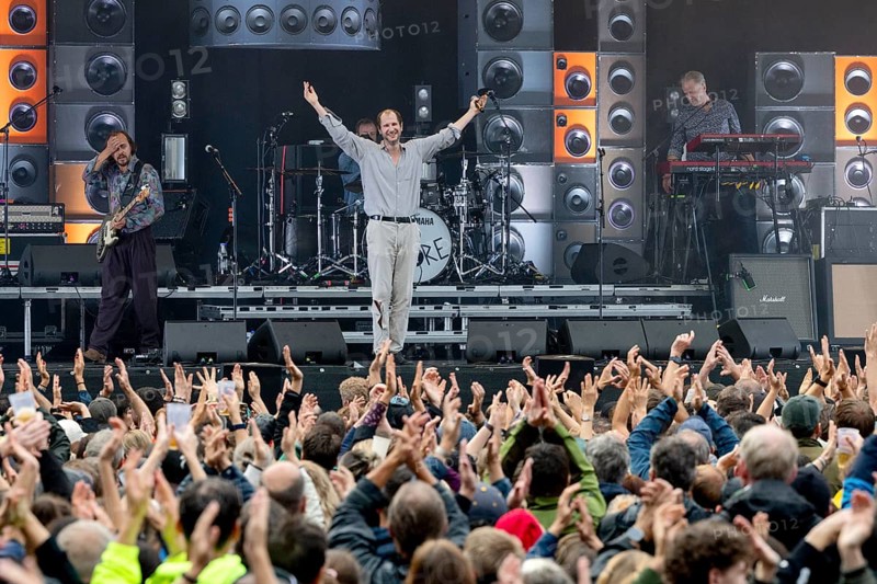 Michael Marco Fitzthum aka Marco Michael Wanda, Singer, Guitarist, Wanda, Rock/Pop Band, Austria, Schön bei dir Live 2025 Tour, open air at the Citadel Music Festival, 12 July 2025, Zitadelle Spandau, Berlin, Germany, sold out, Overview Stage < english> Wanda, Rock/Pop Band, Austria, Schön bei dir Live 2025 Tour, open air at the Citadel Music Festival, July 12, 2025, Spandau Citadel, Berlin, Germany