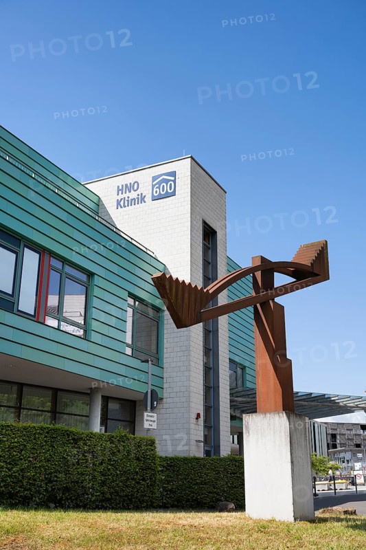 Detailansicht von der HNO Klinik, Universitätsklinik für Hals-, Nasen- und Ohrenheilkunde, moderne Architektur, Tübingen, Baden-Württemberg, Deutschland