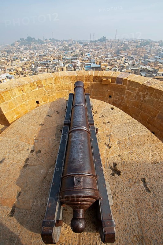 Cannon in the fortress of Jaisalmer, back view of the city, Rajasthan, India