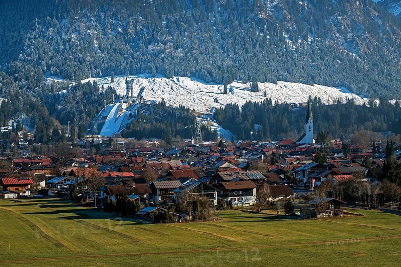 View of Oberstdorf, back left Orlen Arena ski jumping hills, Oberstdorf, Oberallgäu, Allgäu, Bavaria, Germany