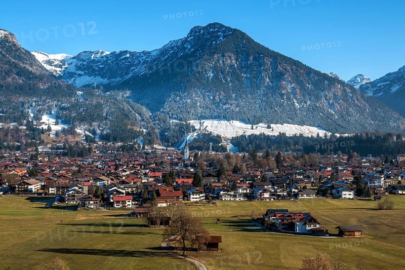 View of Oberstdorf, Schattenberg and Orlen Arena ski jumping hills, Oberstdorf, Oberallgäu, Allgäu, Bavaria, Germany