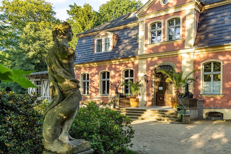 Kromlau Castle in the Kromlau Azalea and Rhododendron Park, Upper Lusatia, Gablenz, Saxony, Germany