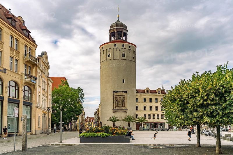 Marienplatz with Frauenturm or Dicker Turm in Görlitz, Upper Lusatia, Saxony, Germany