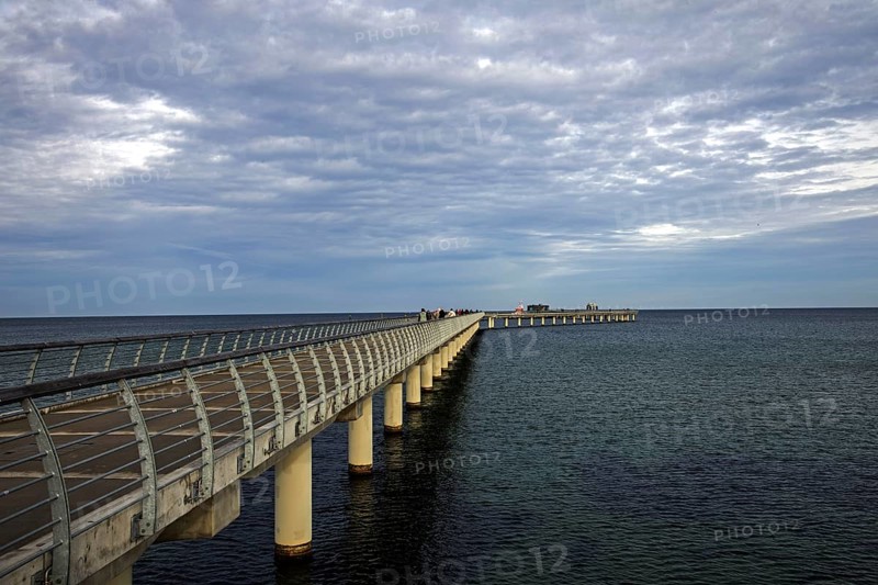 Pier, Prerow, Fischland-Darß-Zingst, Western Pomerania Lagoon Area National Park, Mecklenburg-Western Pomerania, Germany