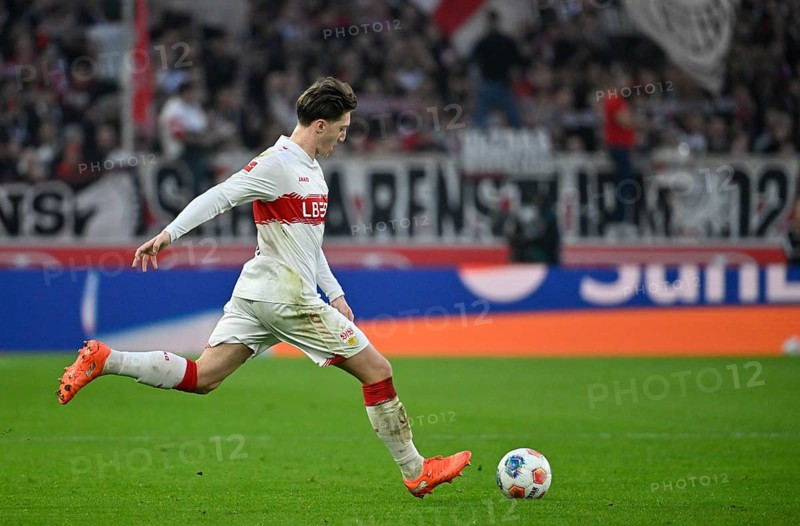 Goal kick Action Goal chance Angelo Stiller VfB Stuttgart (06) MHPArena, MHP Arena Stuttgart, Baden-Württemberg, Germany