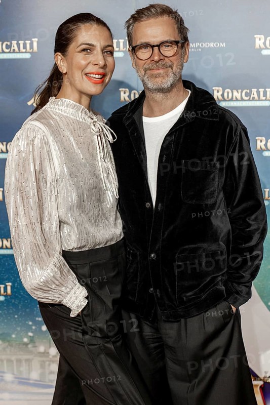 Theresa Kronthaler and Matthias Matschke at the premiere of the 21st Original Roncalli Christmas Circus Berlin at Berlin's Tempodrom on 19.12.2025