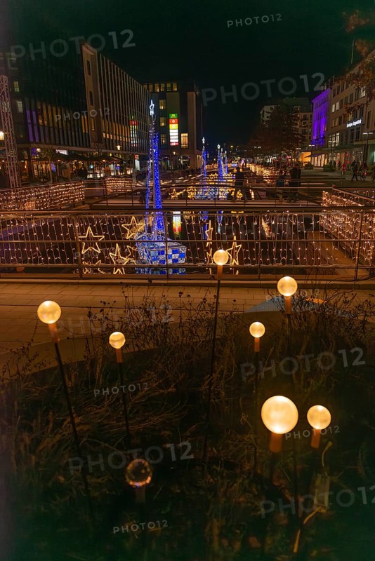 Christmas decoration in Kiel am Holstenfleet, Kleiner Kiel Canal, city center, Christmas, lighting, lights, sailboats, stars, water reflection, shops, bridge, balls, evening, darkness, Germany